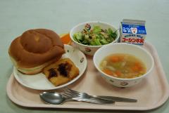 給食